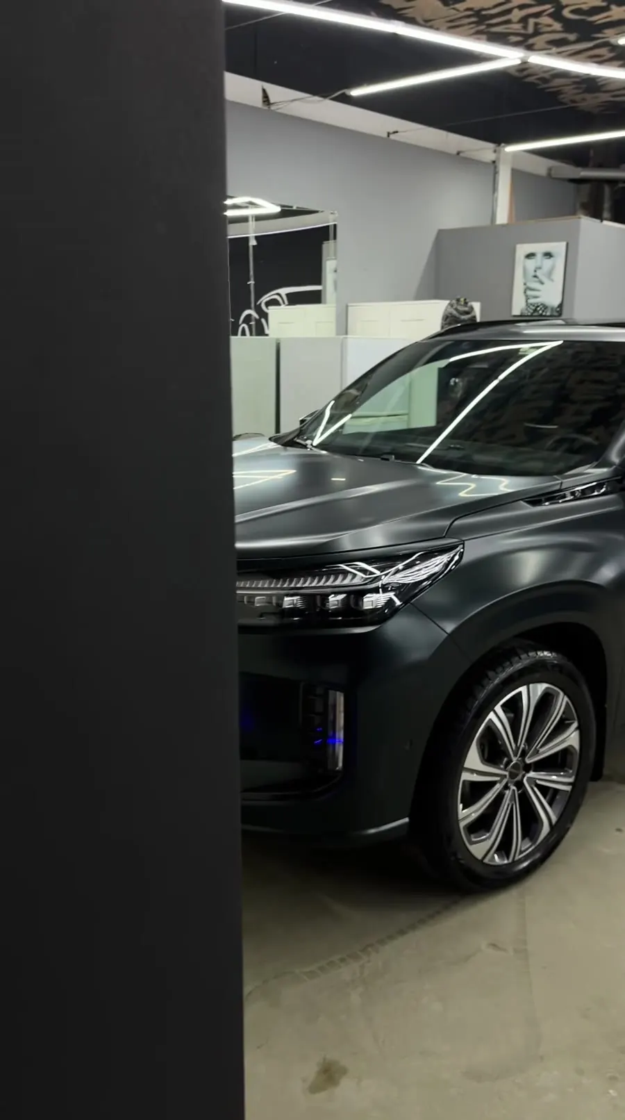 Бронирование автомобиля плёнкой